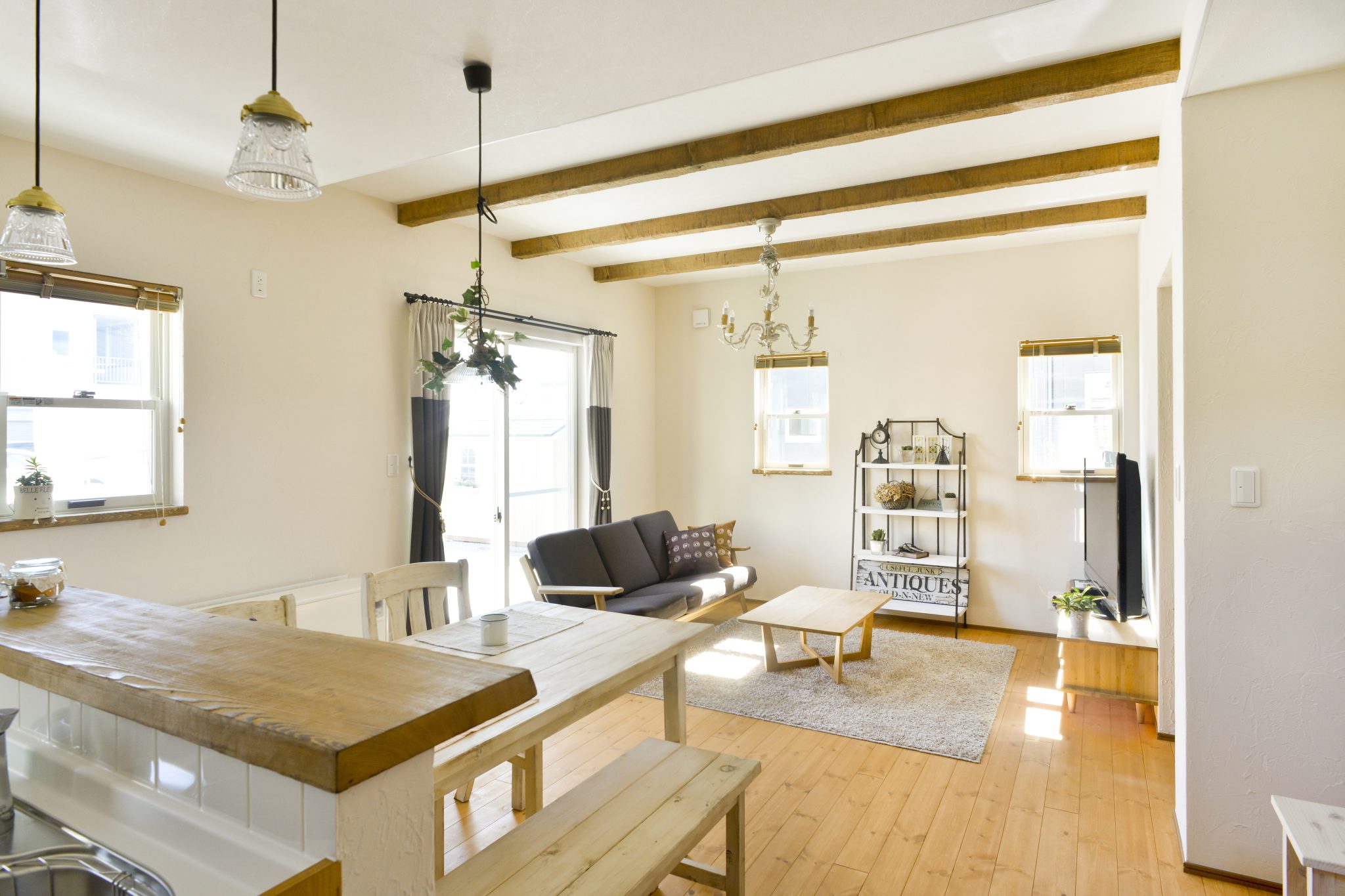 インテリア付きリビング